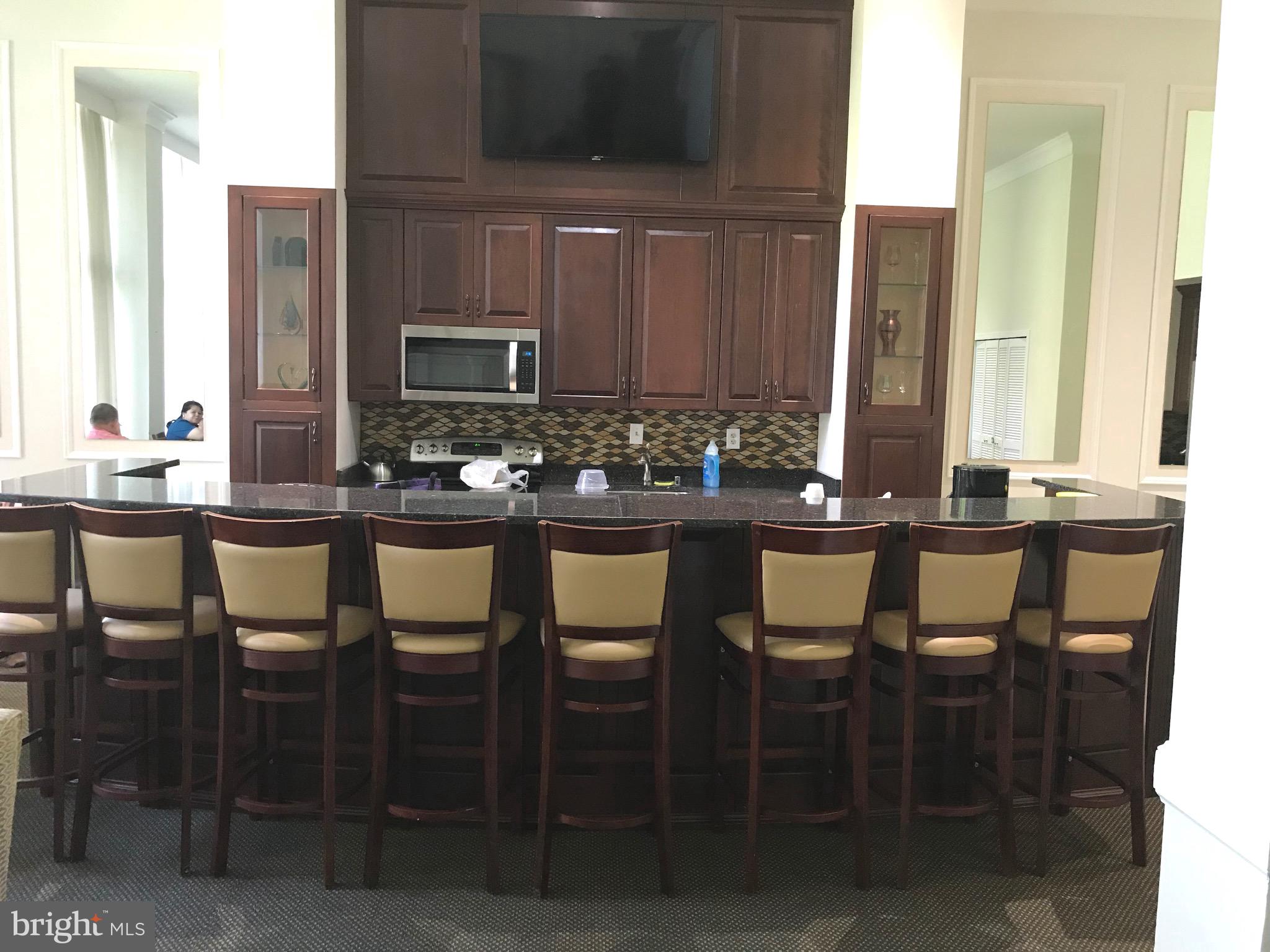 TOWERS IN WESTCHESTER PARK - Residential