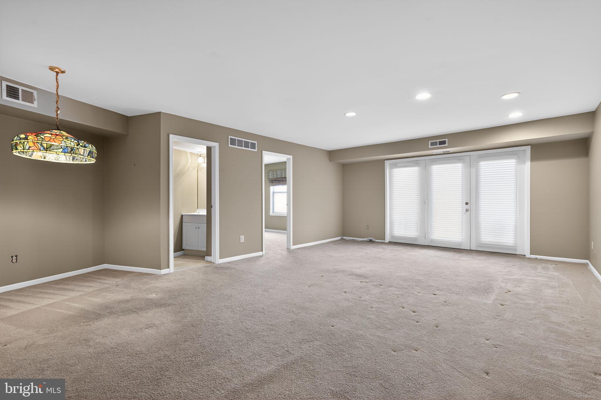 STEAMBOAT STATION - Residential