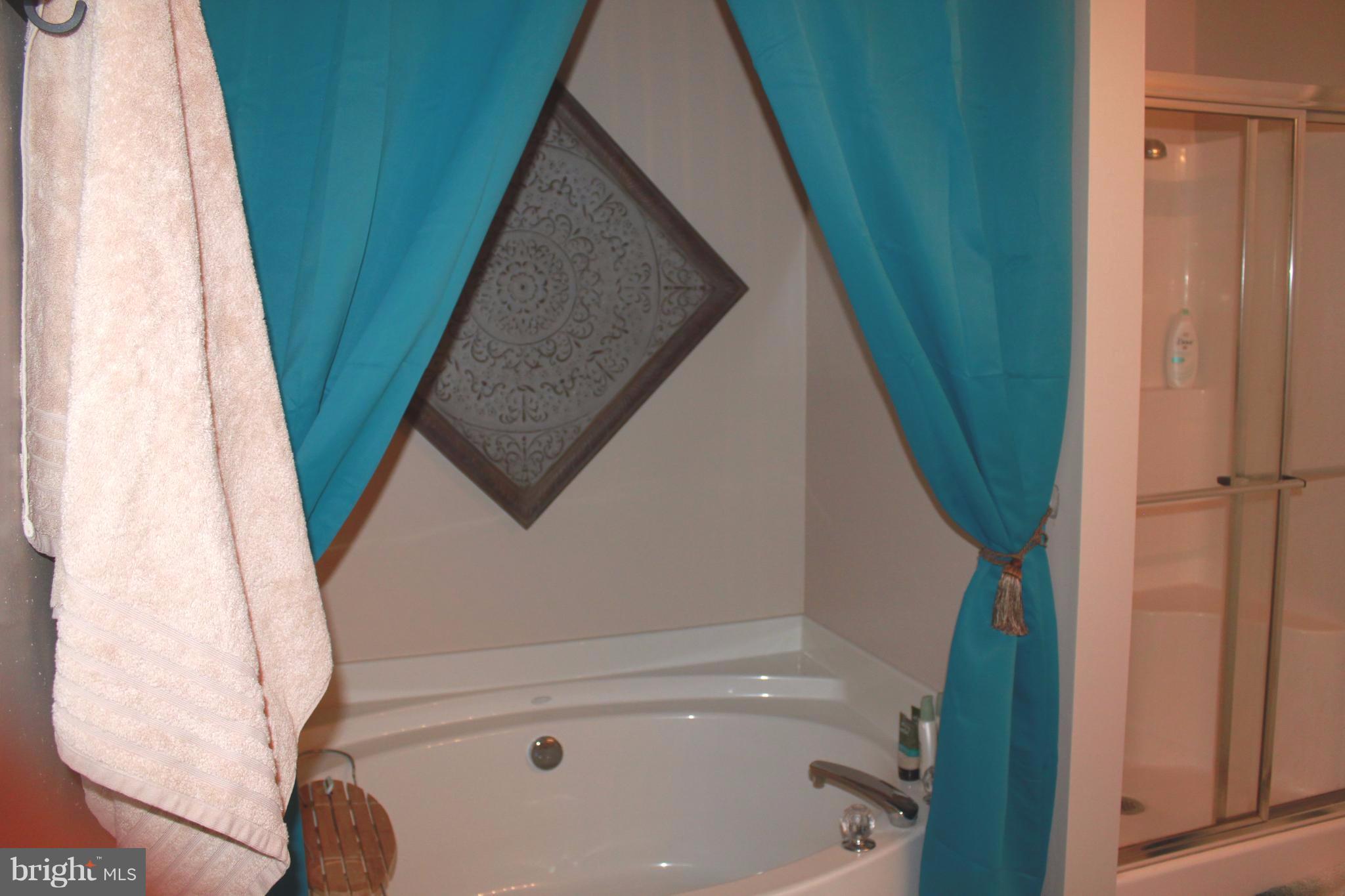 ENGLAND RUN NORTH - Residential