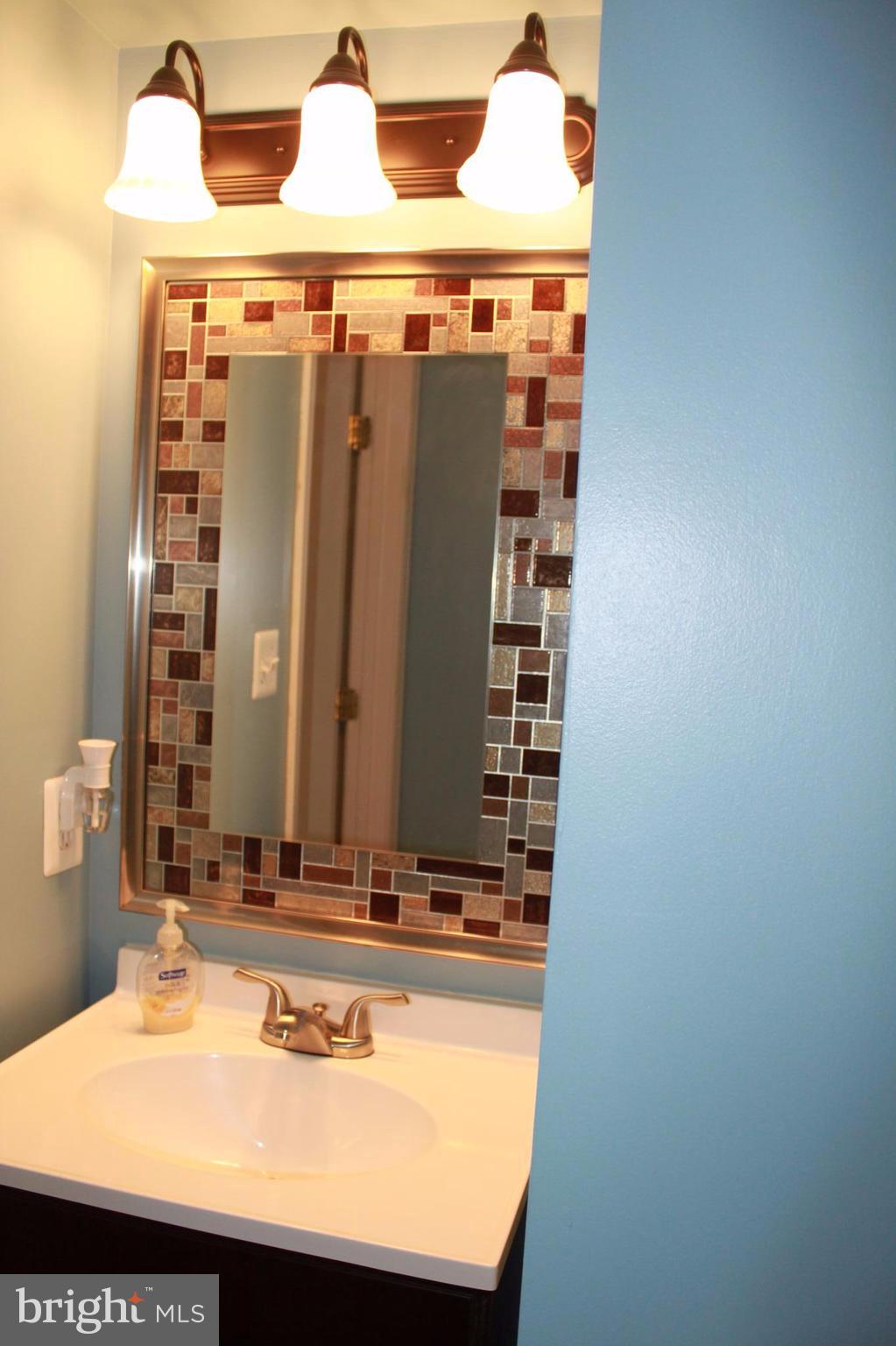 ENGLAND RUN NORTH - Residential