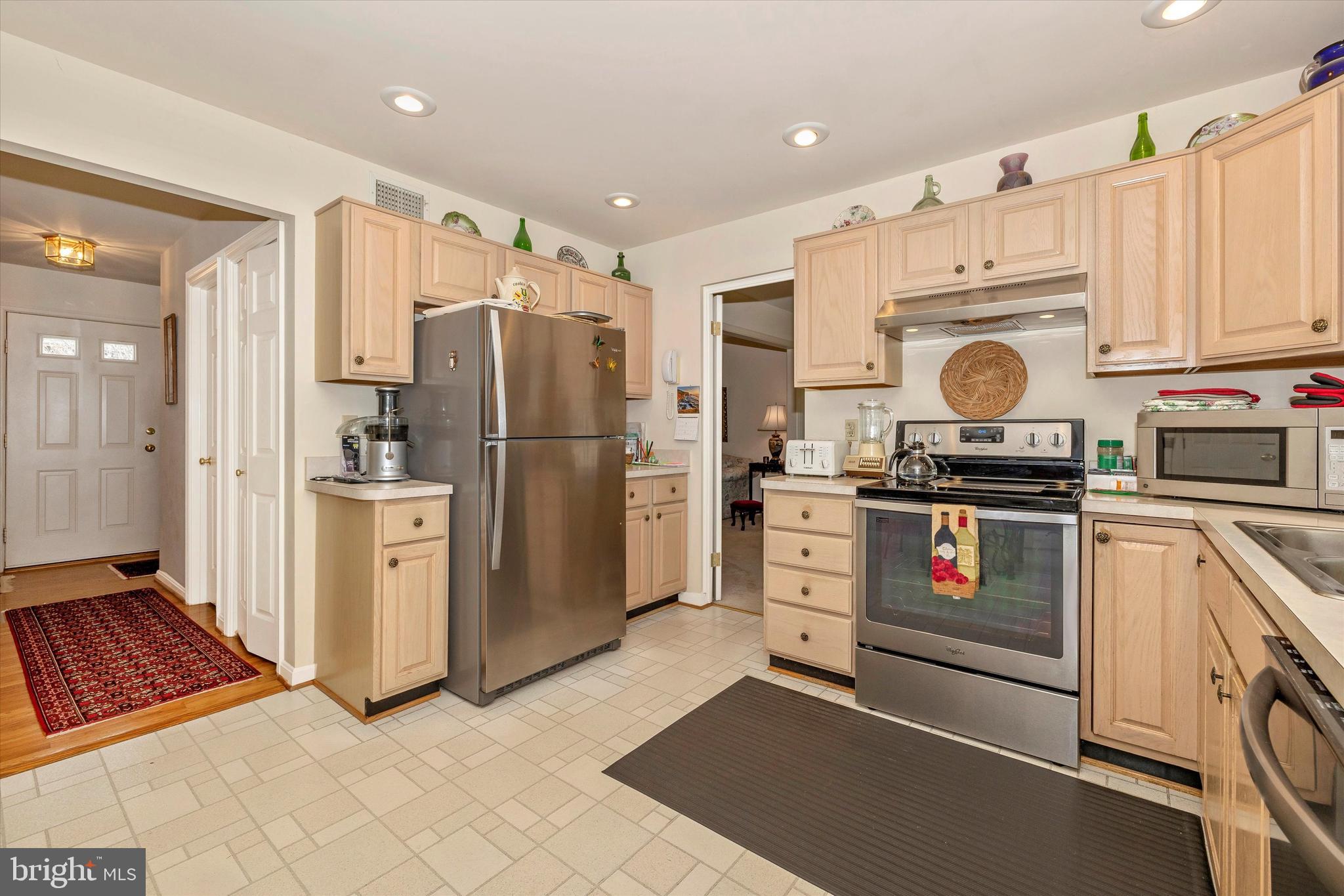 MEADOWRIDGE - Residential