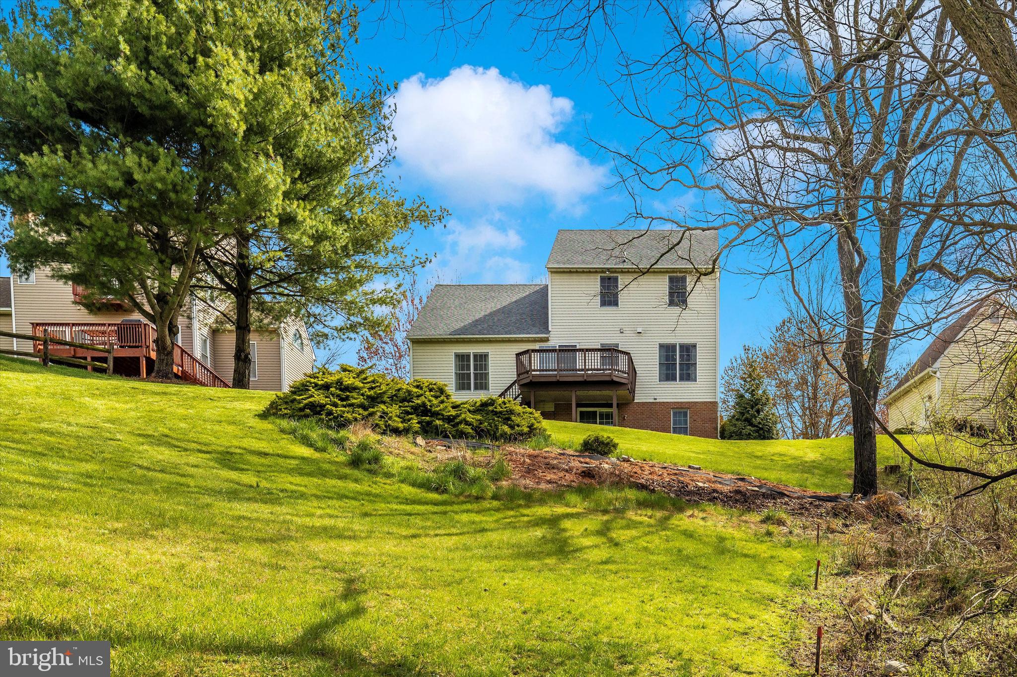 MEADOWRIDGE - Residential