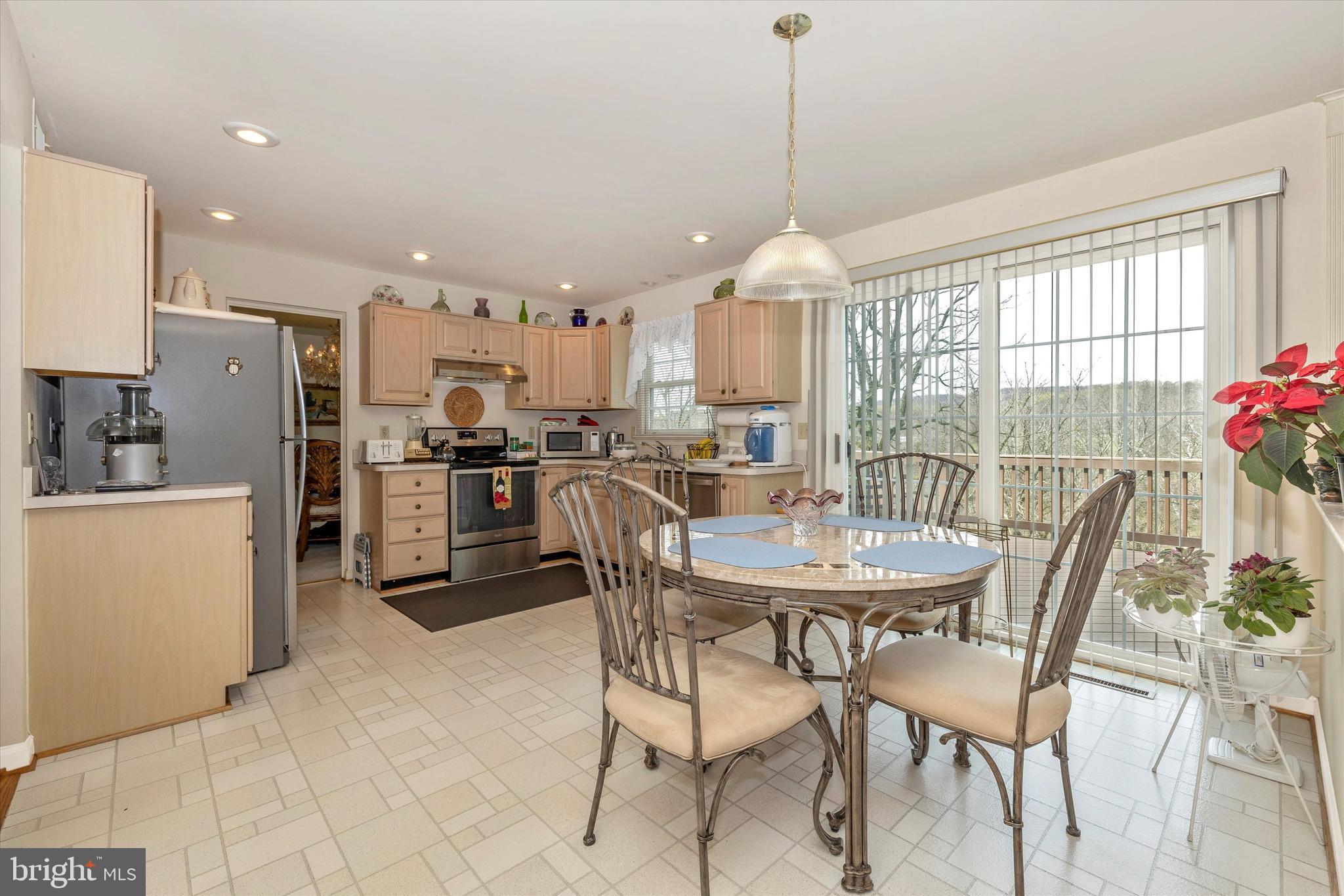 MEADOWRIDGE - Residential