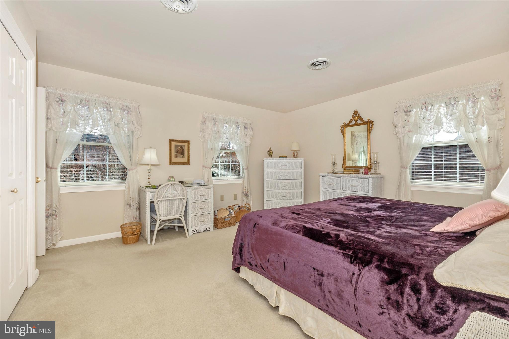 MEADOWRIDGE - Residential