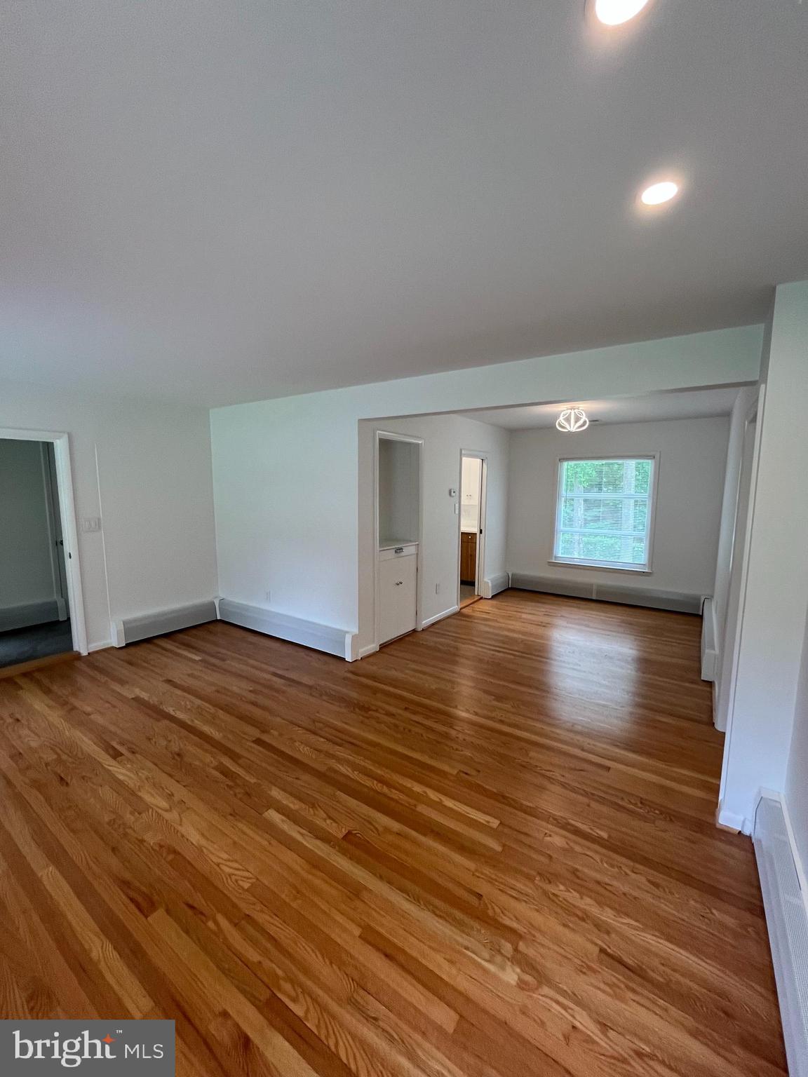 905 DUNELLEN DRIVE