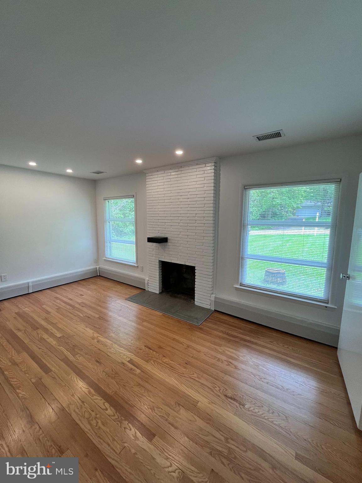 905 DUNELLEN DRIVE