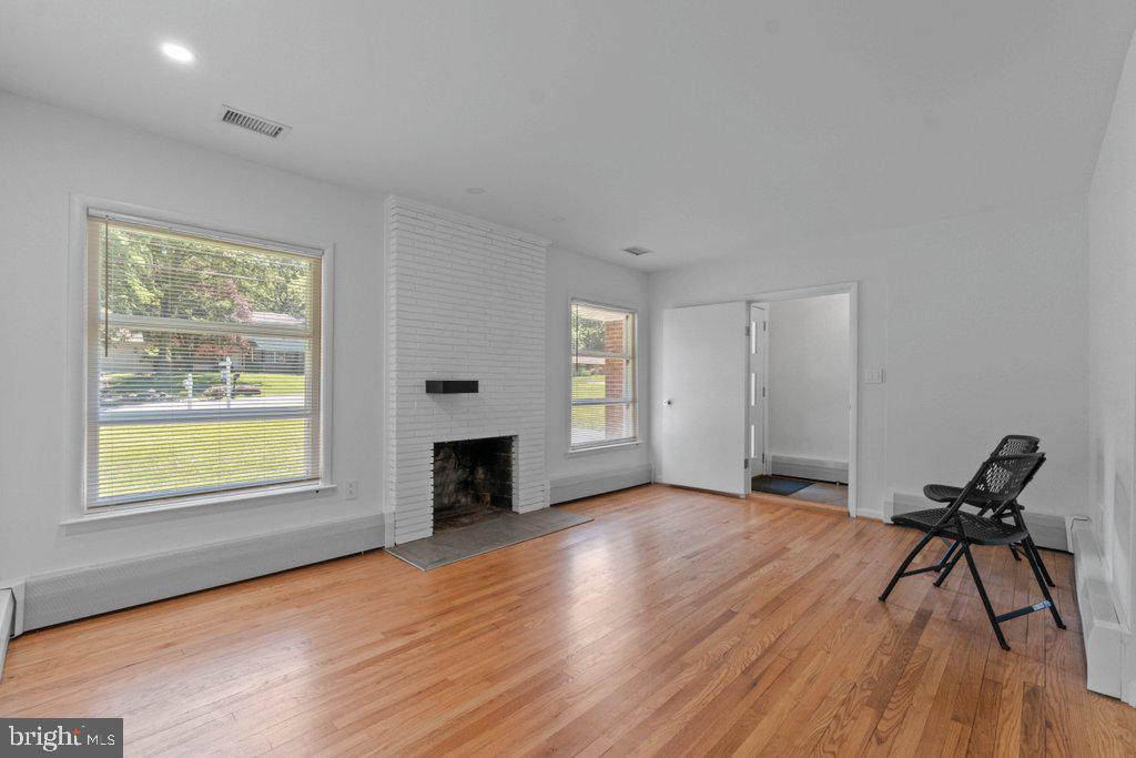 905 DUNELLEN DRIVE