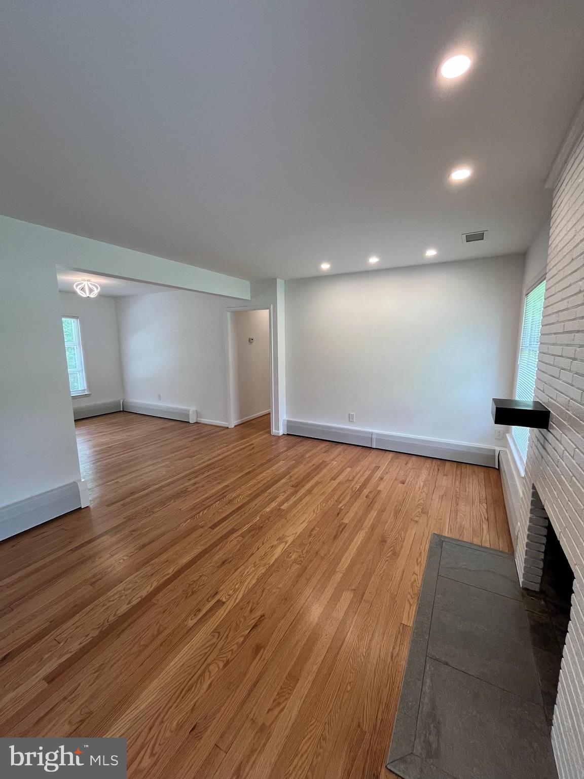 905 DUNELLEN DRIVE