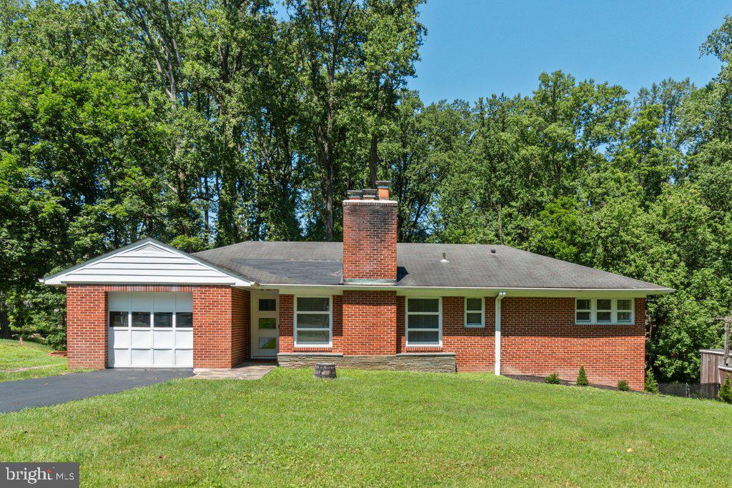 905 DUNELLEN DRIVE