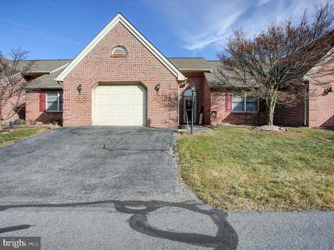 Townhouse For Sale - 2355 Majestic Court Ct<br/> Franklin County, CHAMBERSBURG, PA 17202