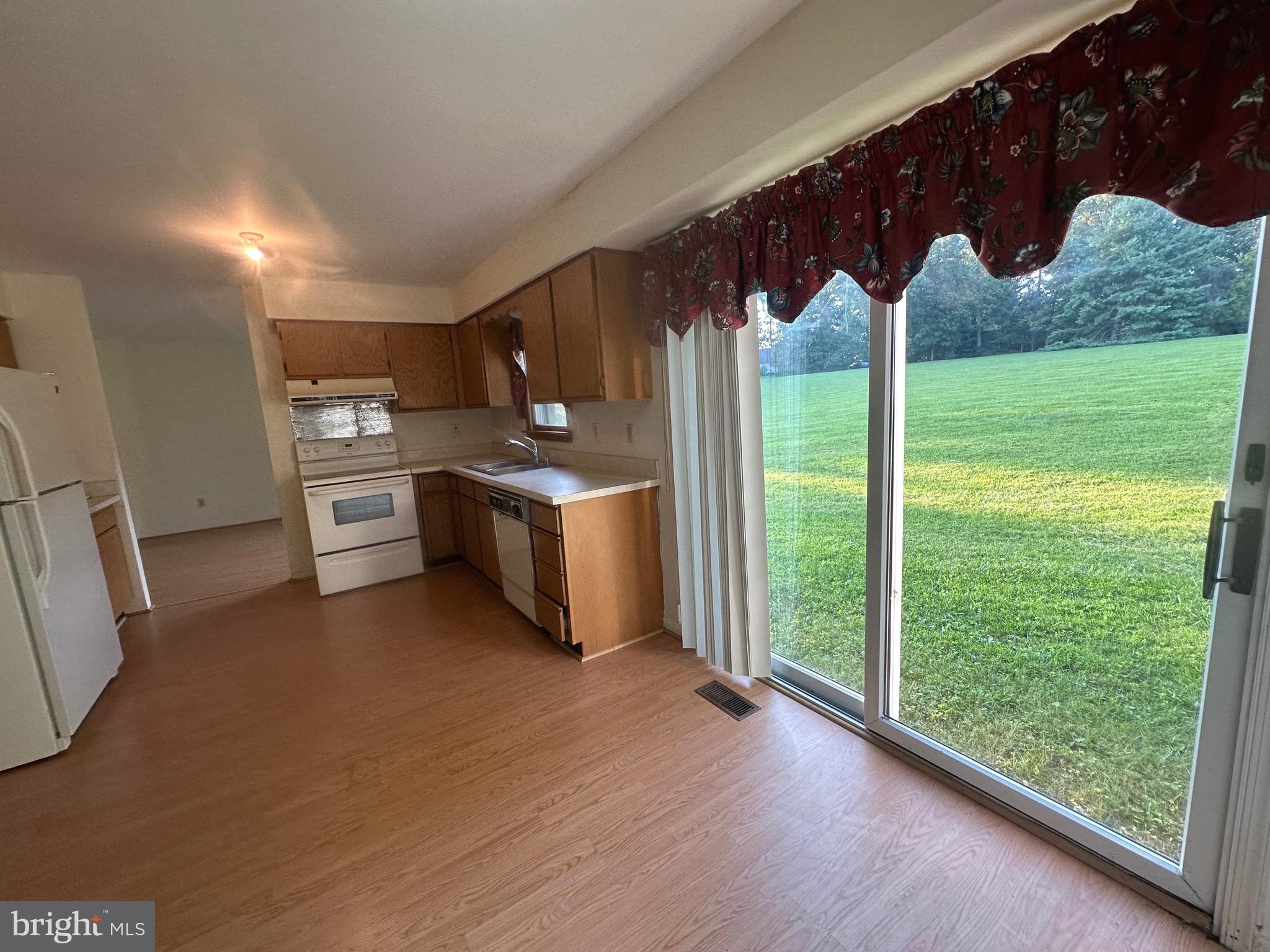 FLICKERWOOD - Residential