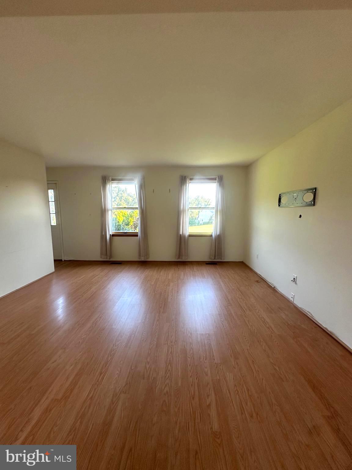 FLICKERWOOD - Residential