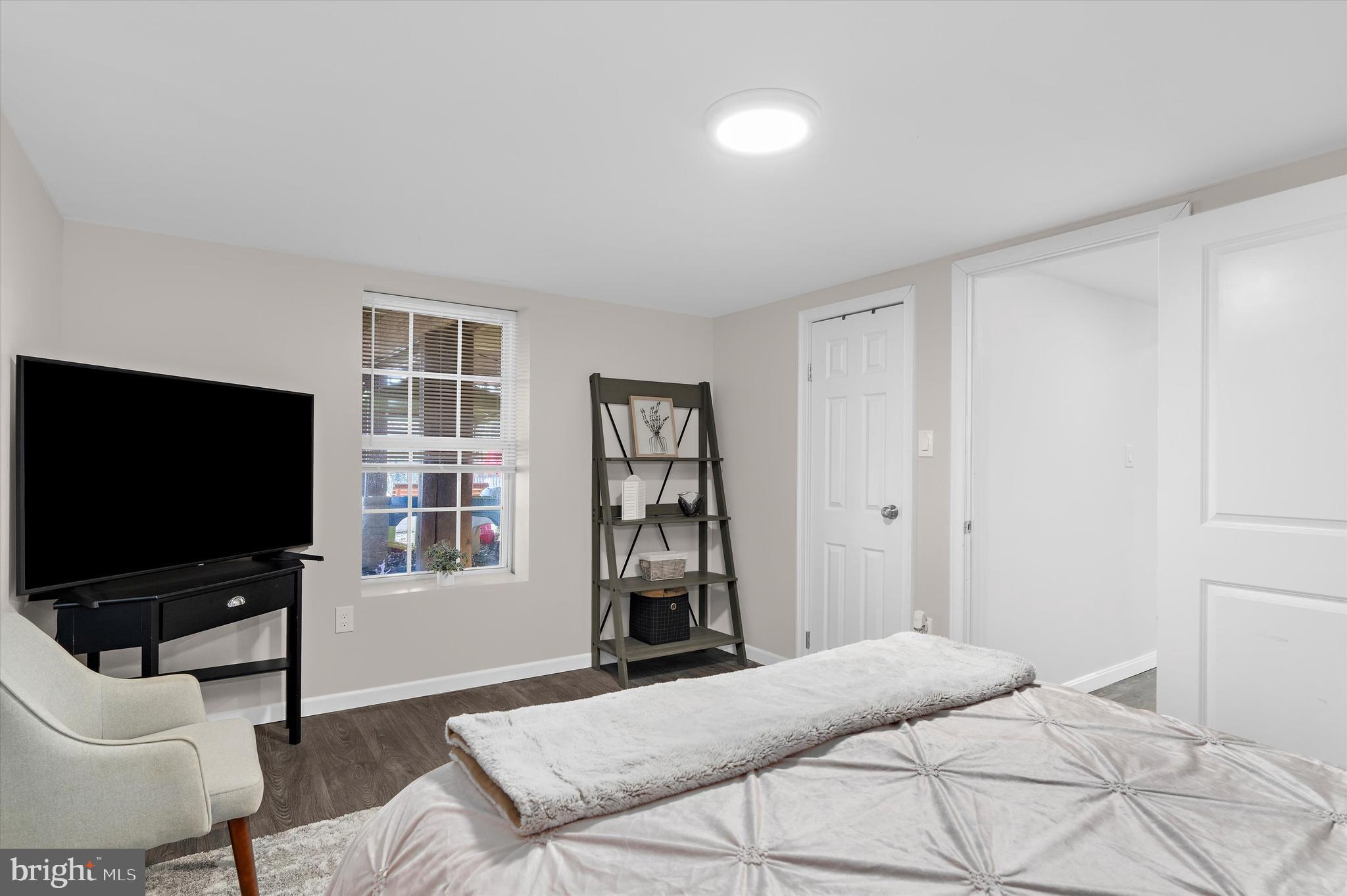 CEDAR TREE - Residential