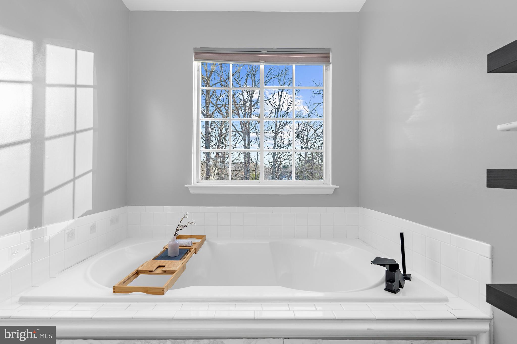 CEDAR TREE - Residential