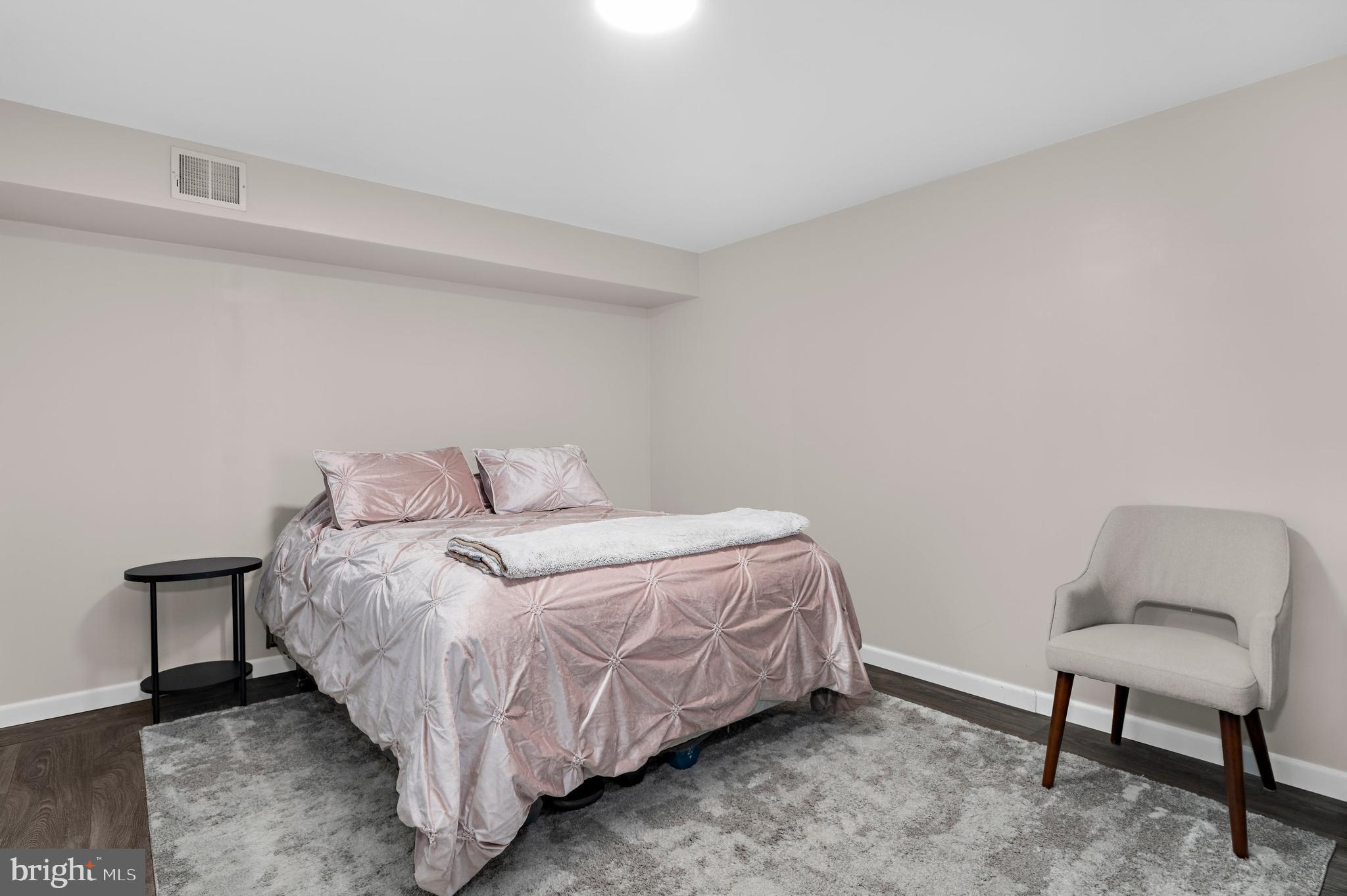 CEDAR TREE - Residential