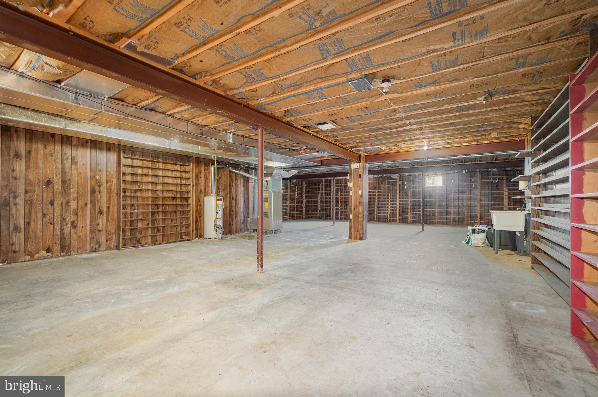 TWIN LAKES - Residential