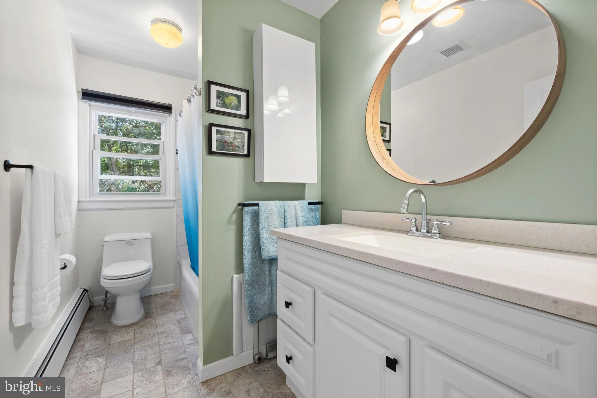 Broomall, Pennsylvania 19008, United States, 4 Bedrooms Bedrooms, ,2 BathroomsBathrooms,Residential,Active,208489