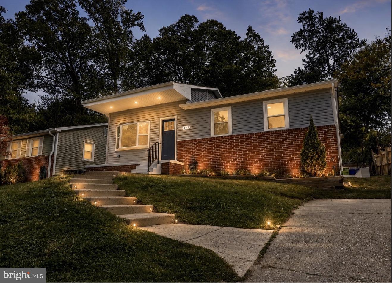HOLLYWOOD PARK - Residential