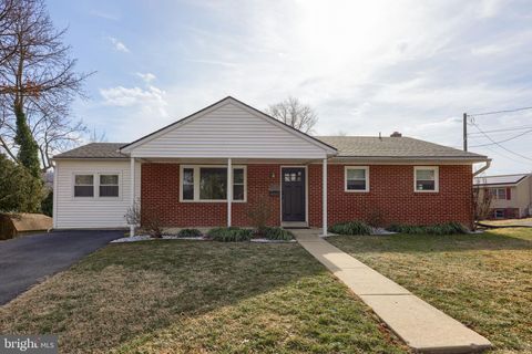 Photo of 3 W Fairview Avenue, MARIETTA, PA 17547 (MLS # PALA2064912)