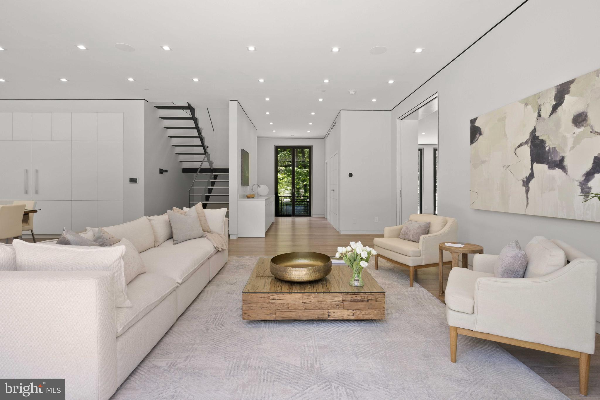 BRADLEY HILLS GROVE - Residential