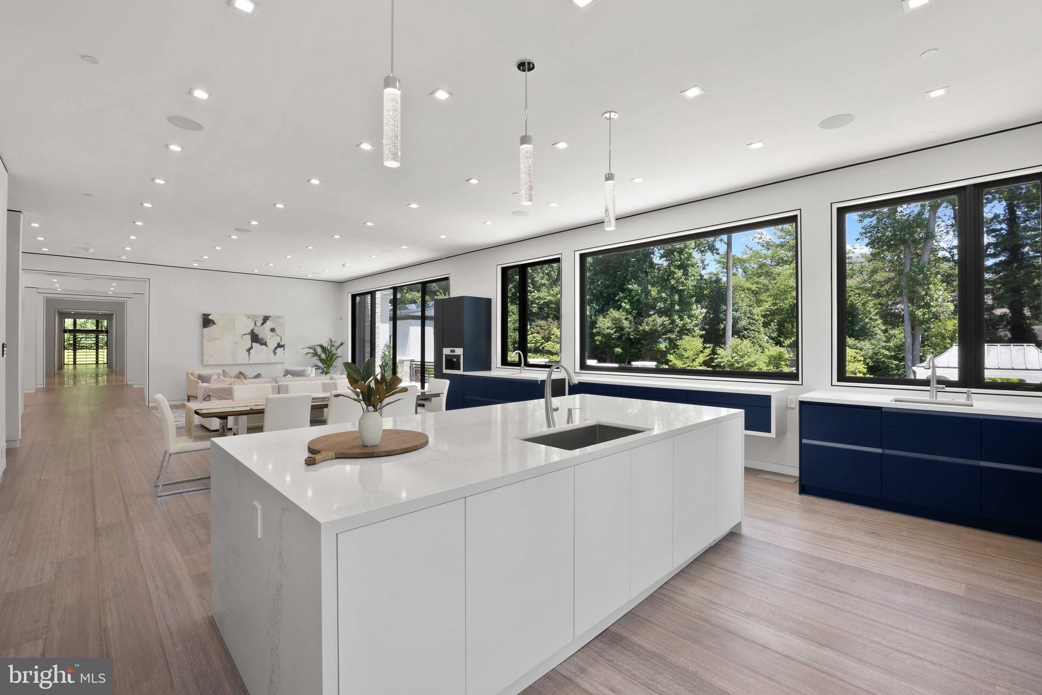 BRADLEY HILLS GROVE - Residential