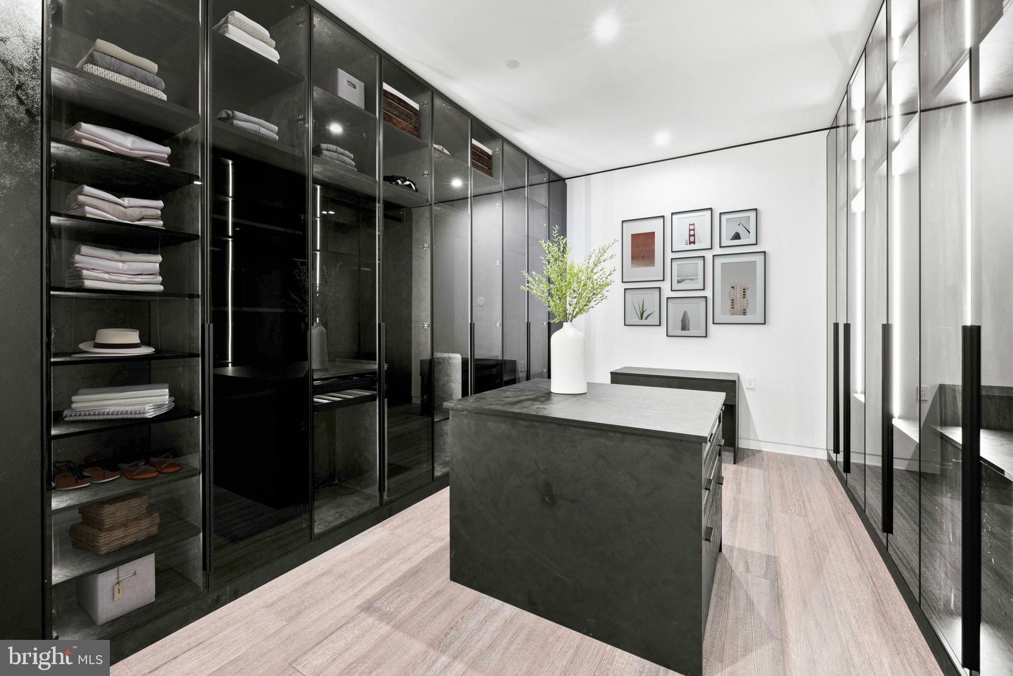 BRADLEY HILLS GROVE - Residential