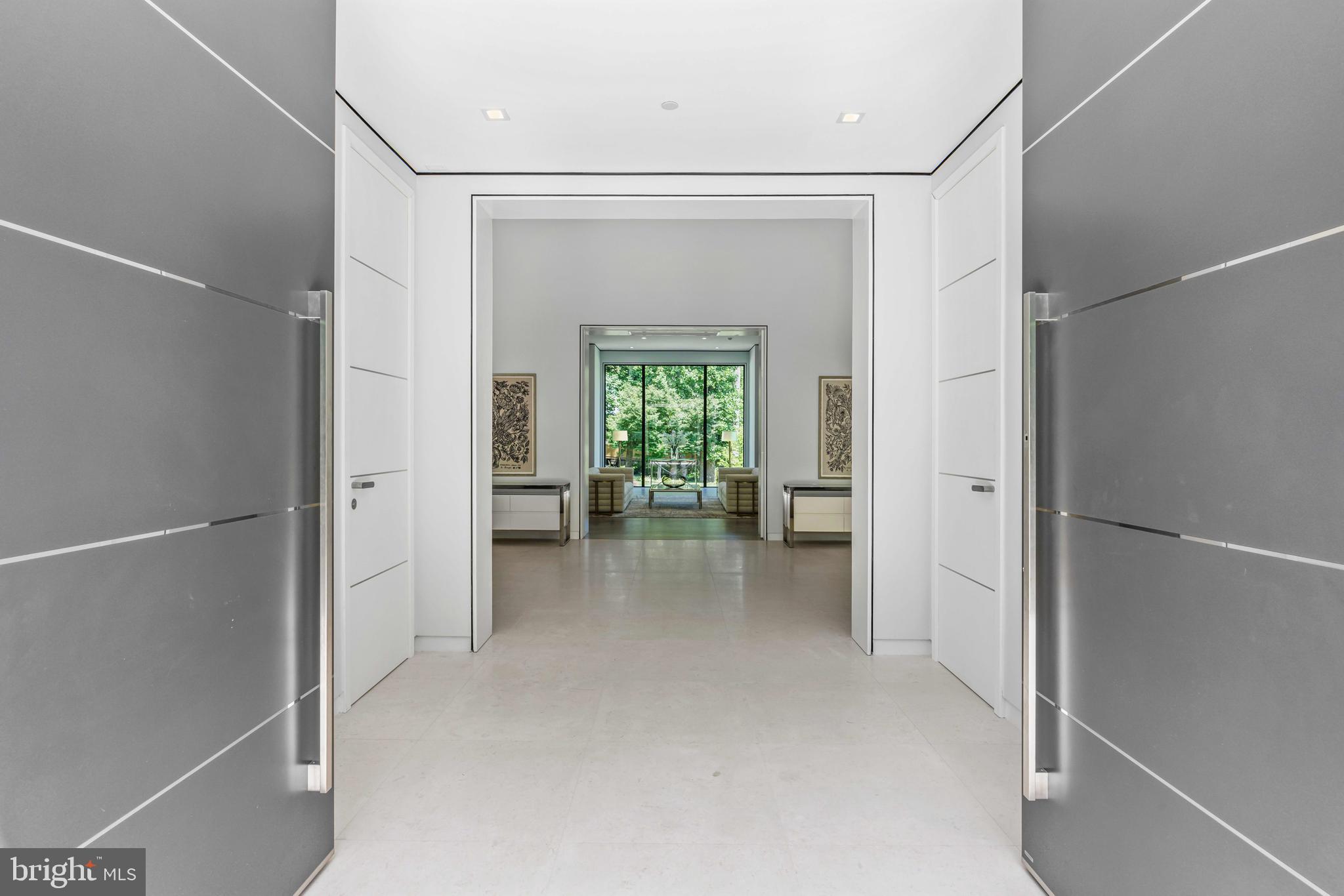 BRADLEY HILLS GROVE - Residential