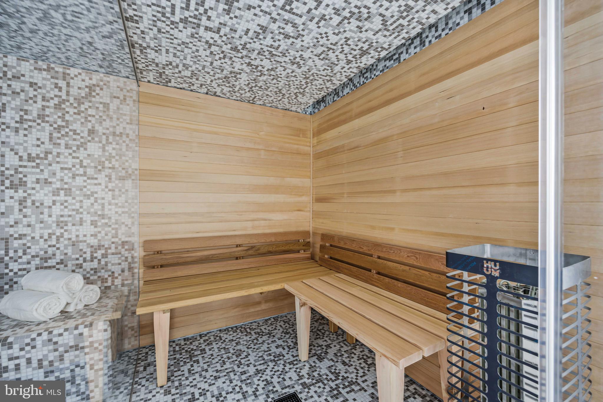 BRADLEY HILLS GROVE - Residential