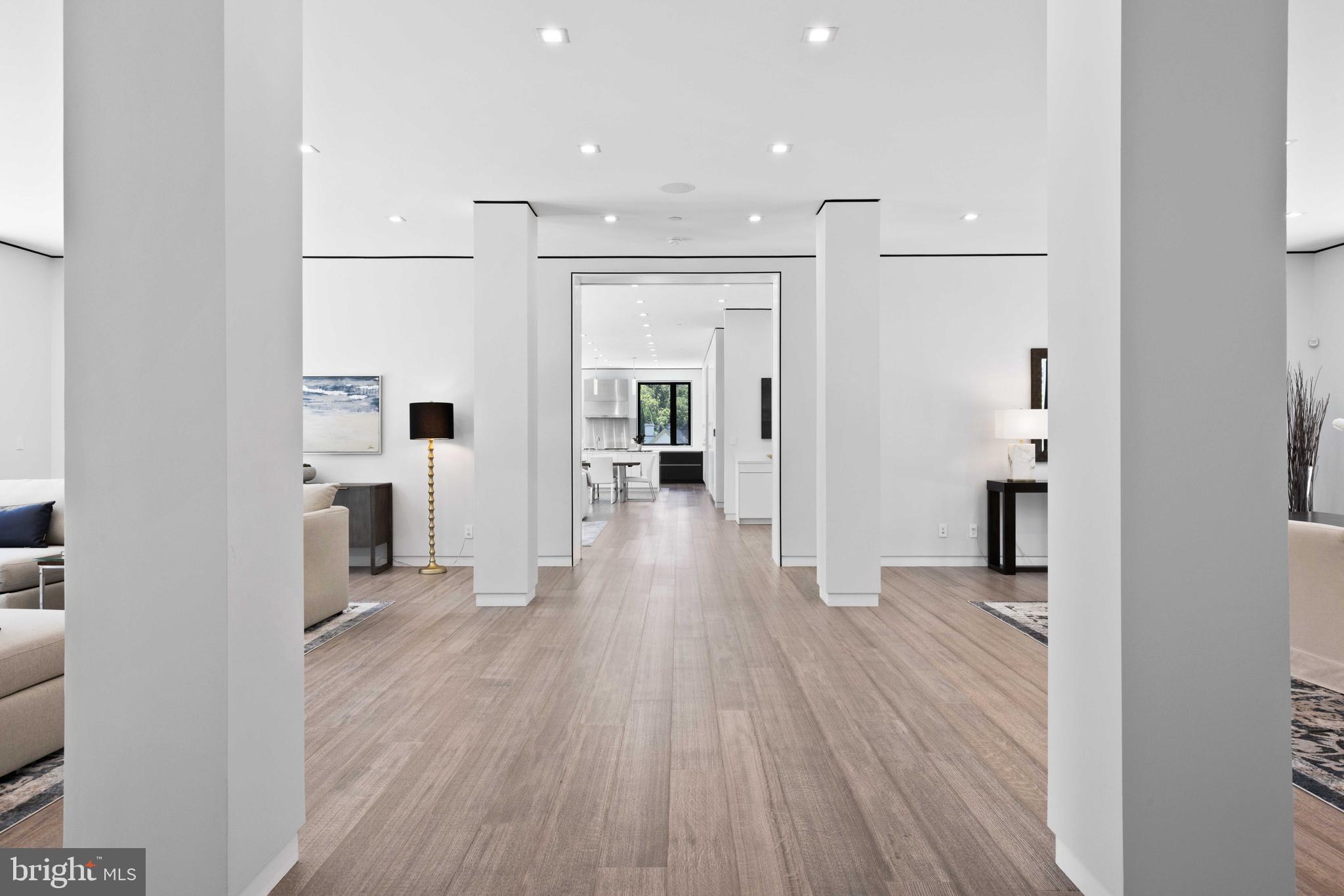 BRADLEY HILLS GROVE - Residential