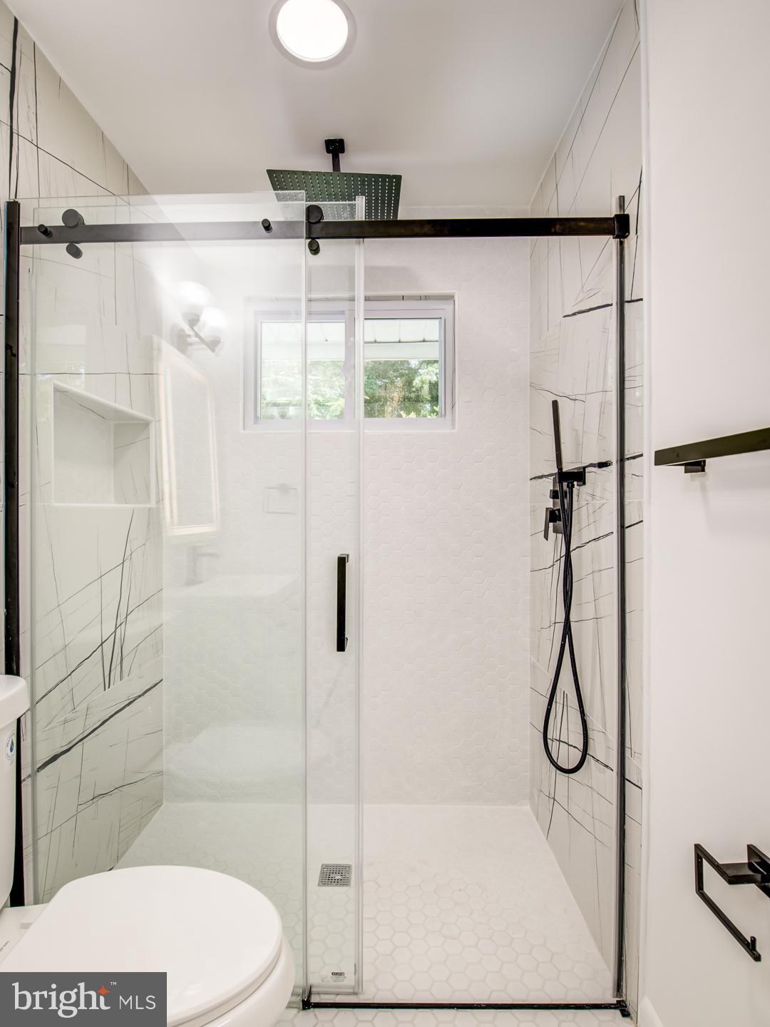 WHITFIELD GARDENS - Residential