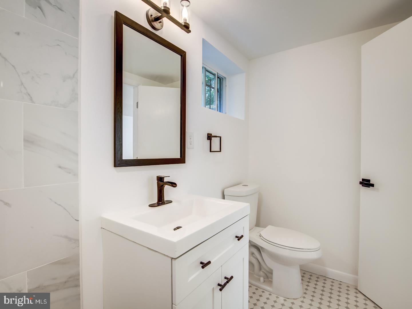 WHITFIELD GARDENS - Residential