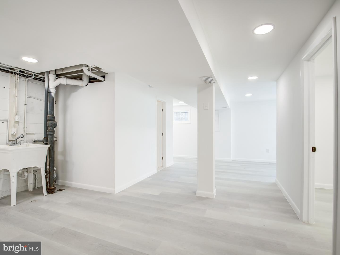 WHITFIELD GARDENS - Residential