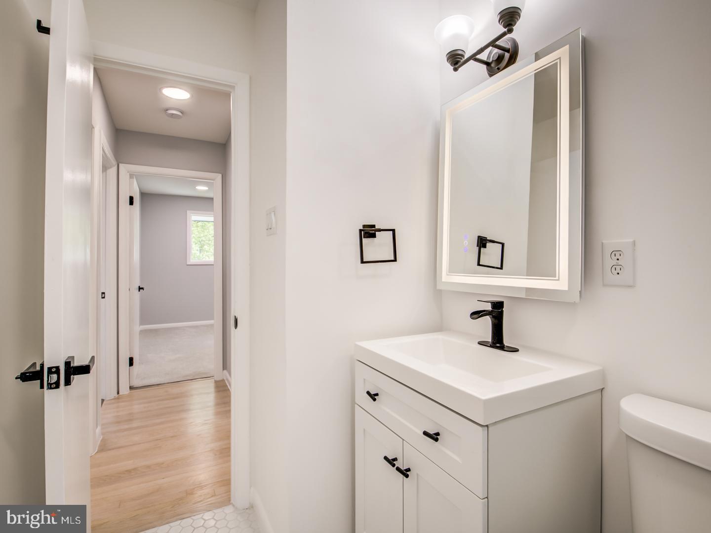 WHITFIELD GARDENS - Residential