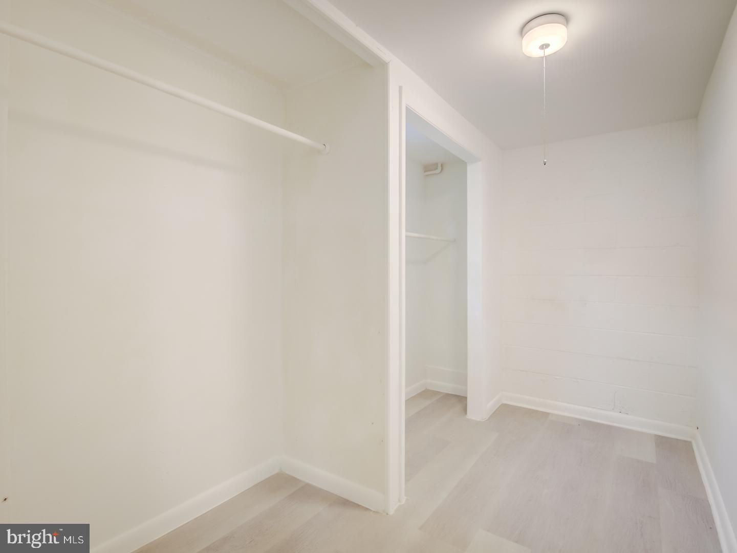 WHITFIELD GARDENS - Residential