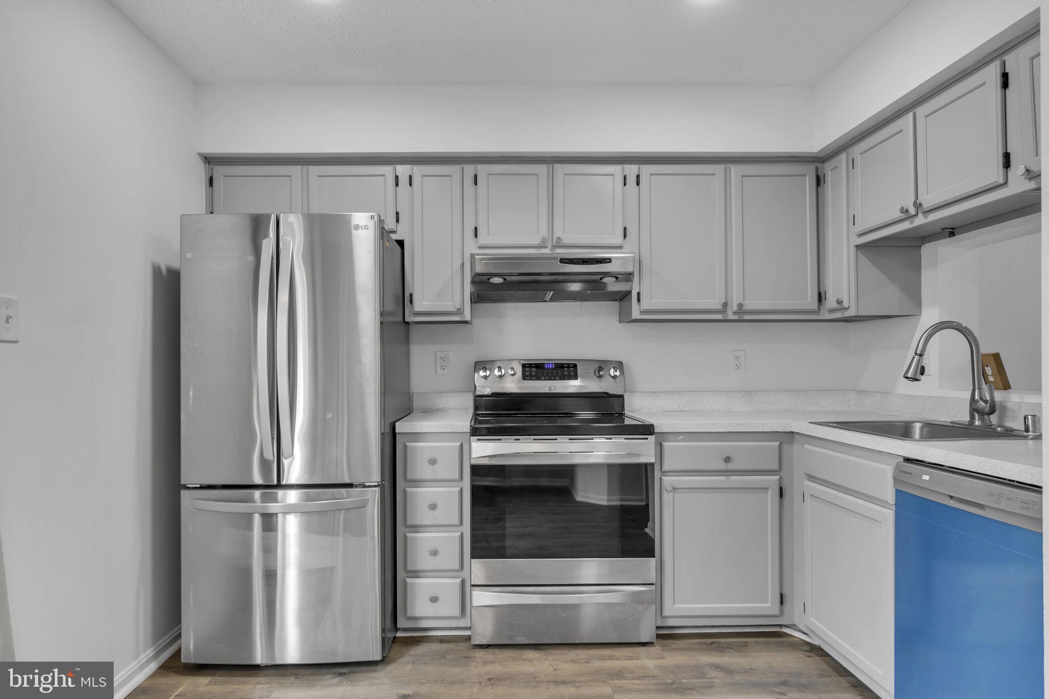 CLOVERLEAF TOWNHOUSES - Residential