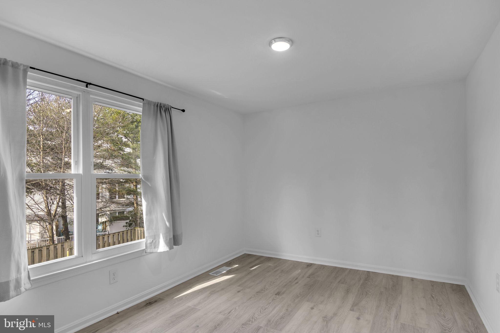 CLOVERLEAF TOWNHOUSES - Residential