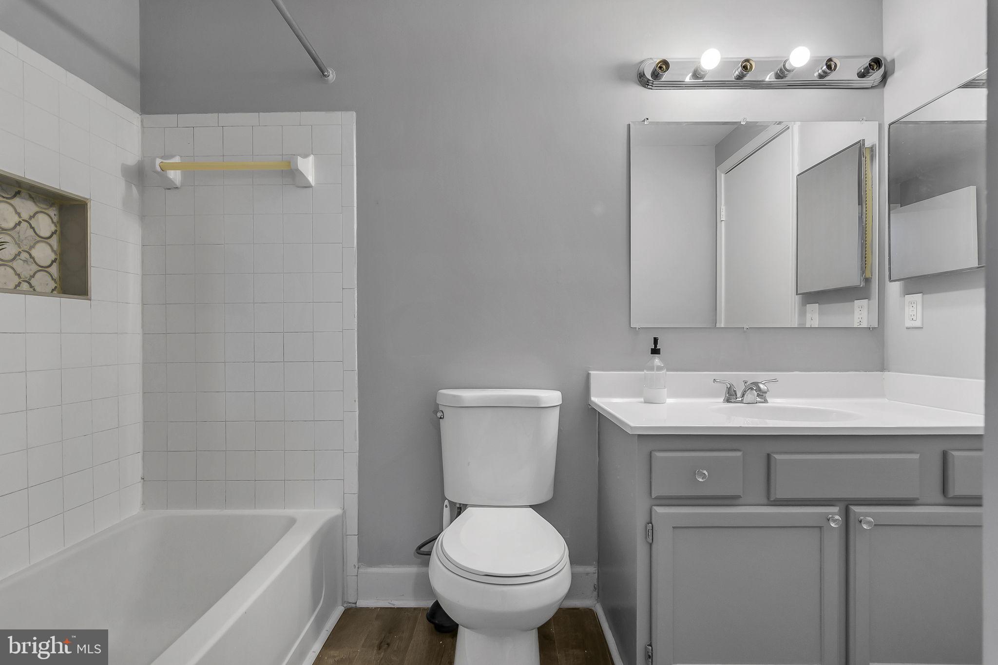 CLOVERLEAF TOWNHOUSES - Residential