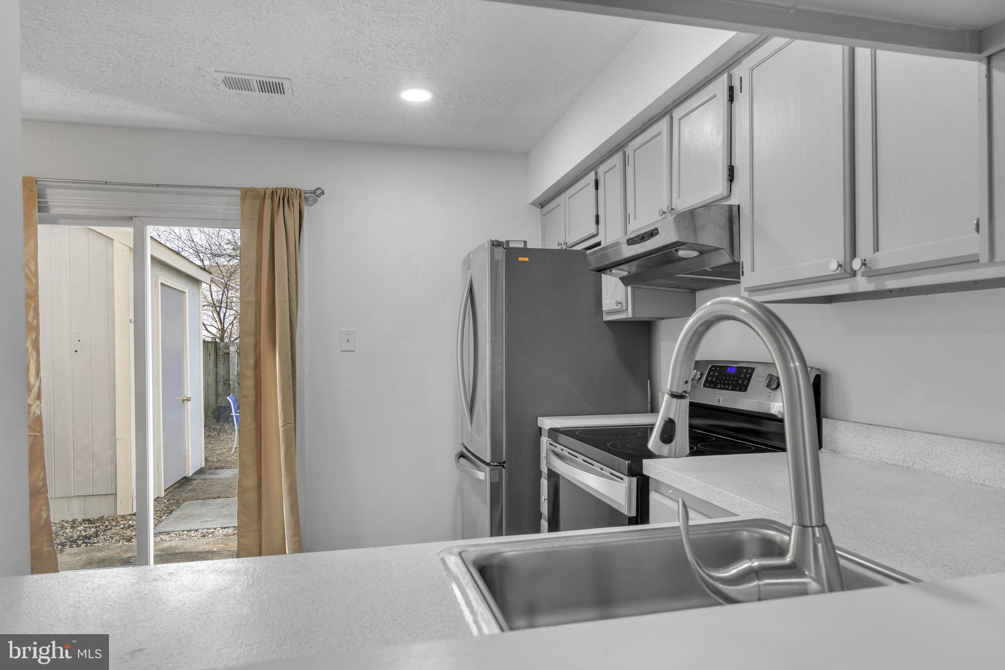 CLOVERLEAF TOWNHOUSES - Residential