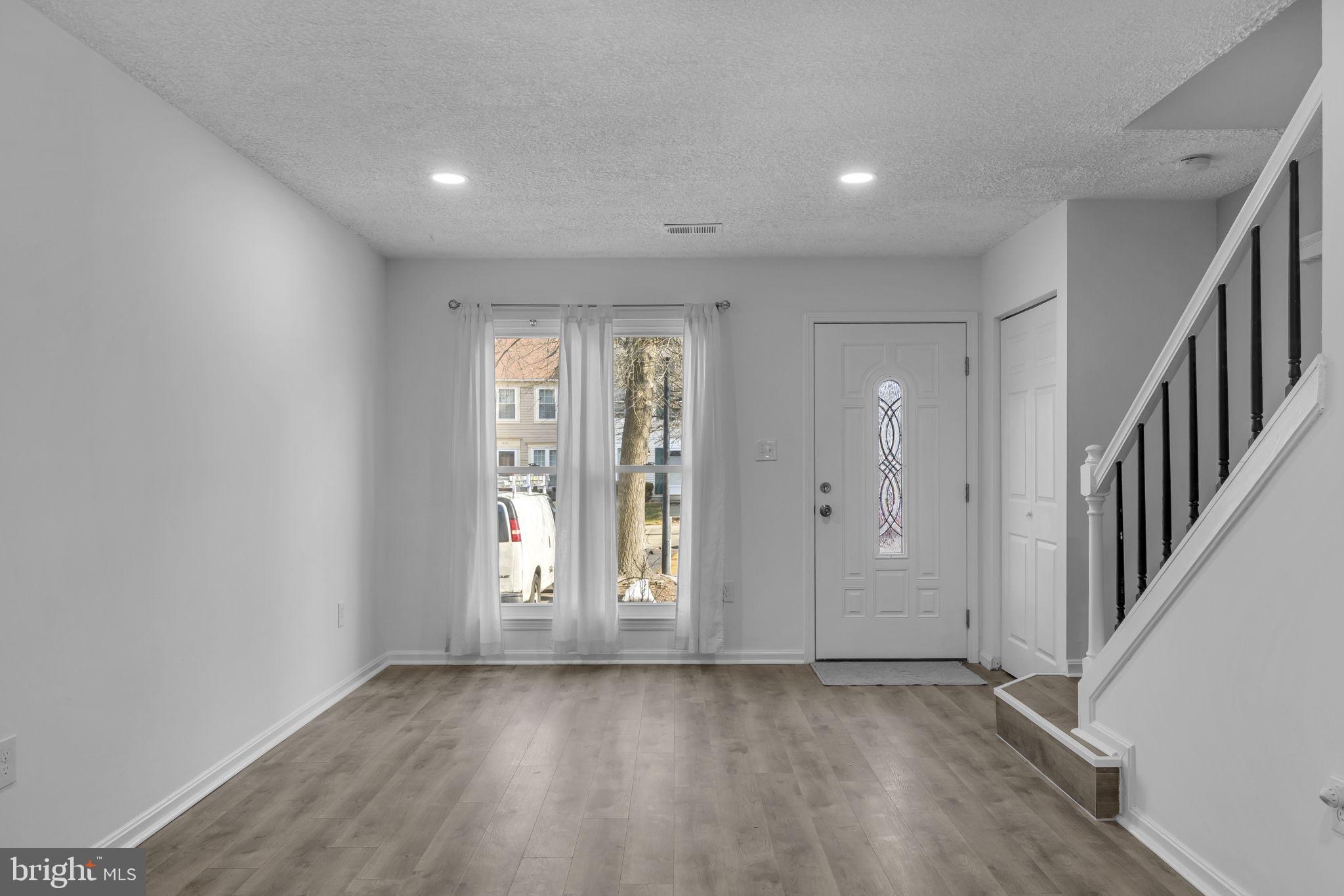 CLOVERLEAF TOWNHOUSES - Residential