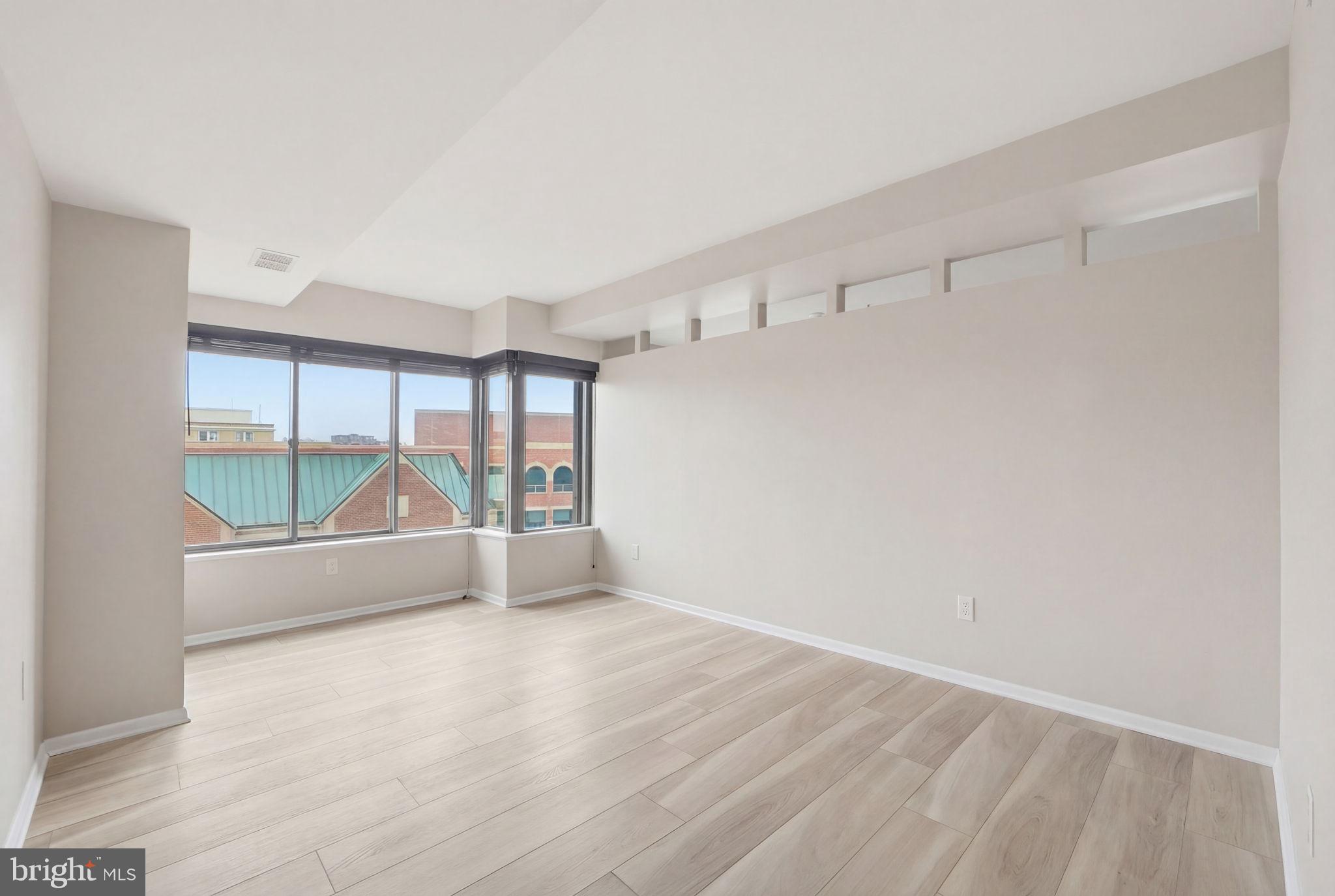 1600 PRINCE STREET - Residential