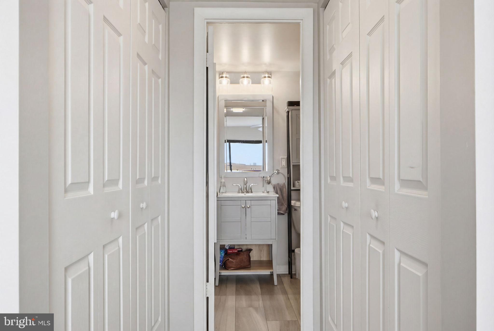 1600 PRINCE STREET - Residential