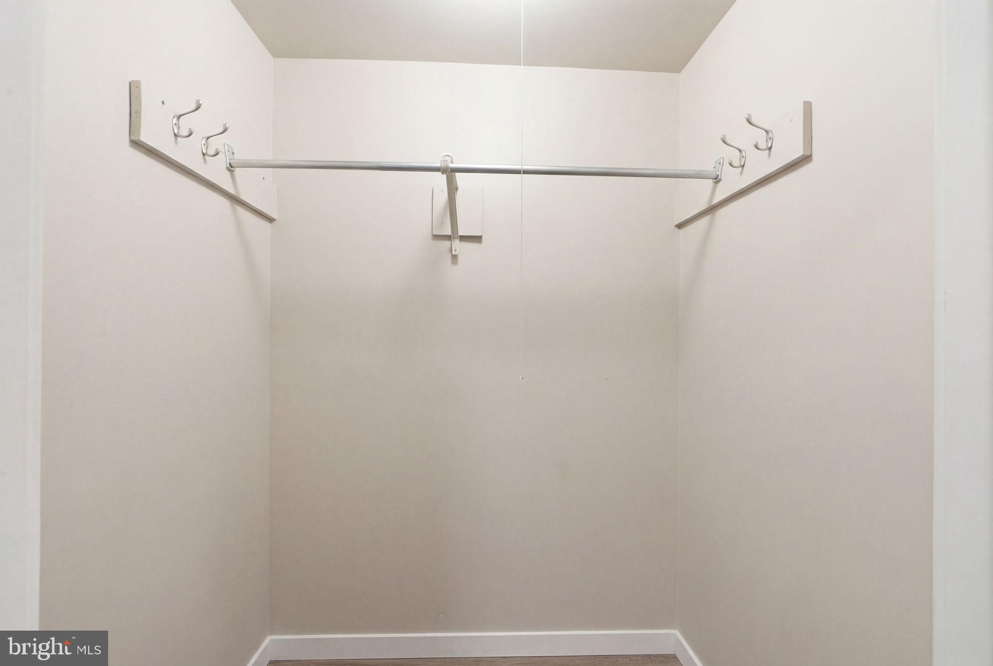 1600 PRINCE STREET - Residential