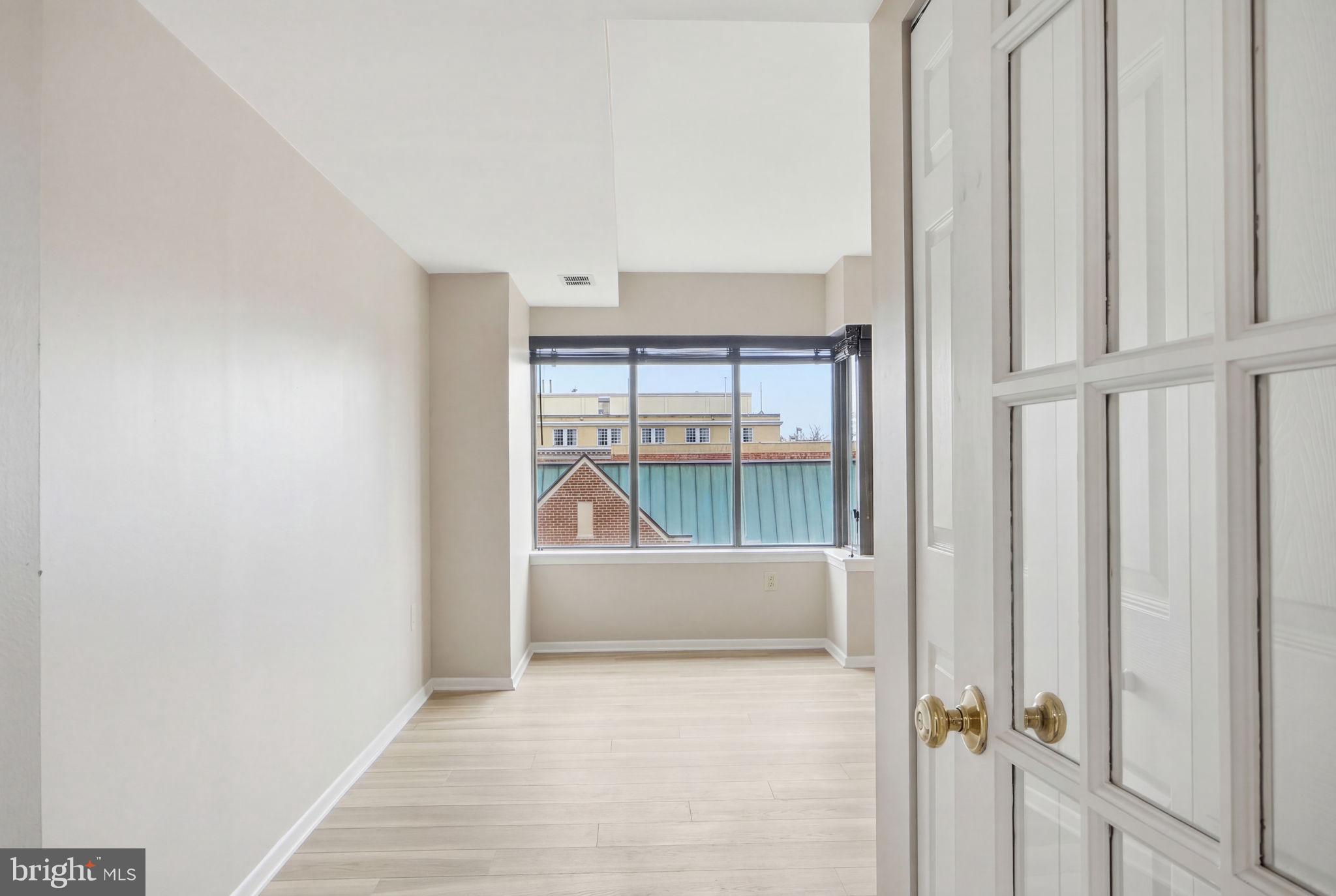 1600 PRINCE STREET - Residential