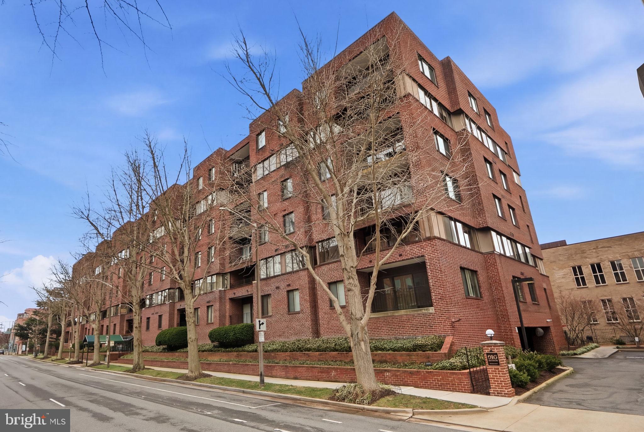 1600 PRINCE STREET - Residential