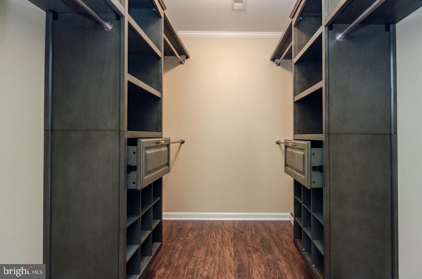 STONEPOINT - Residential