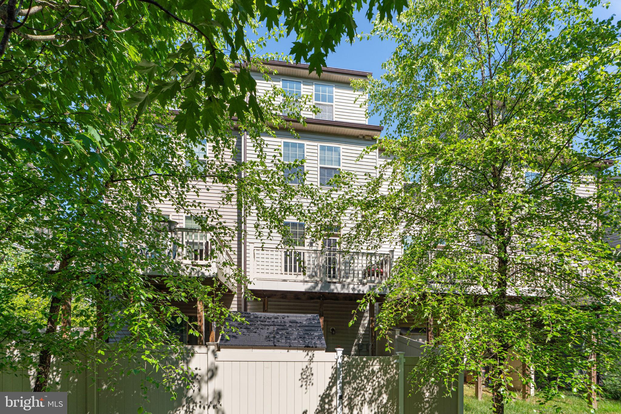 PARKSIDE - Residential