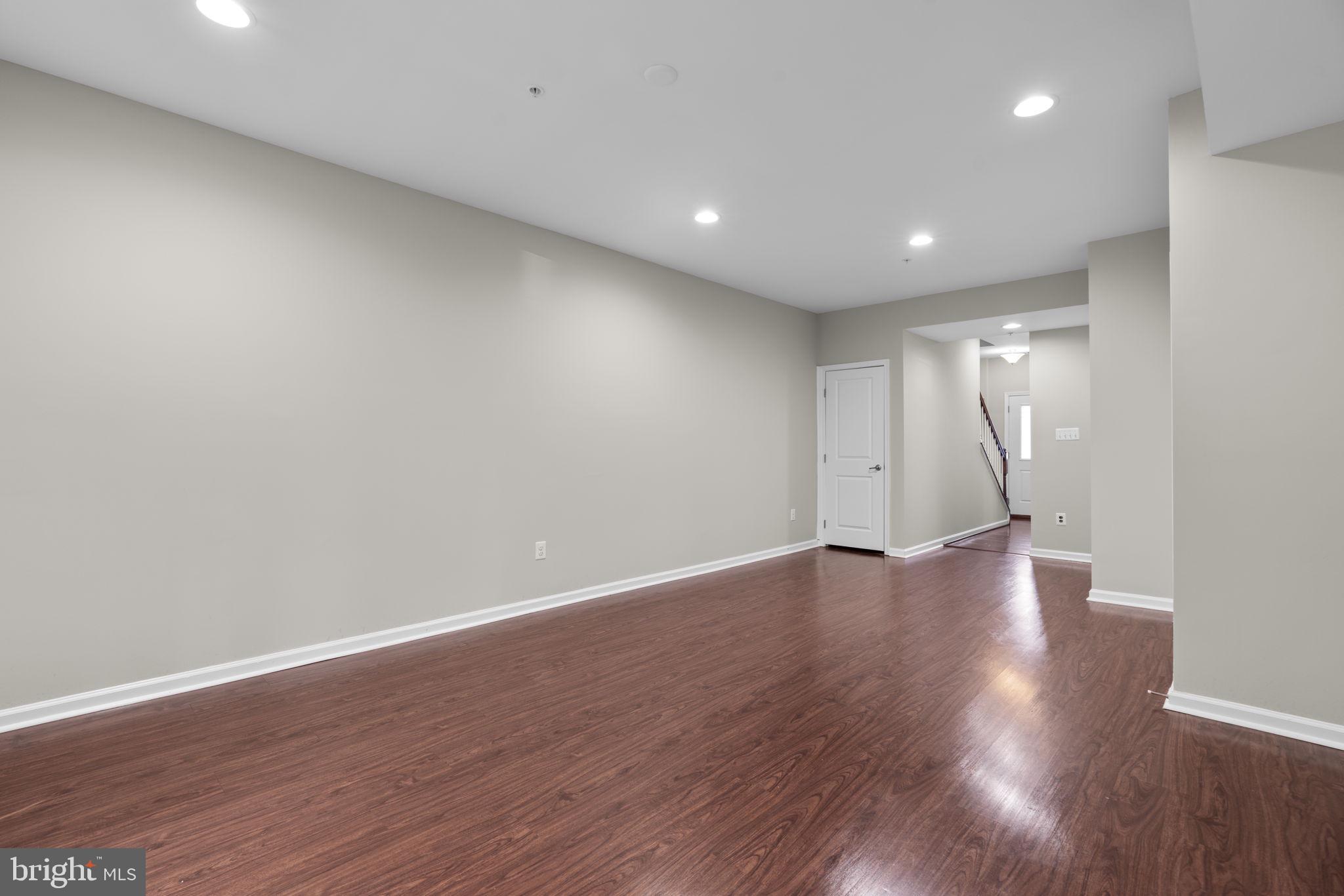 PARKSIDE - Residential