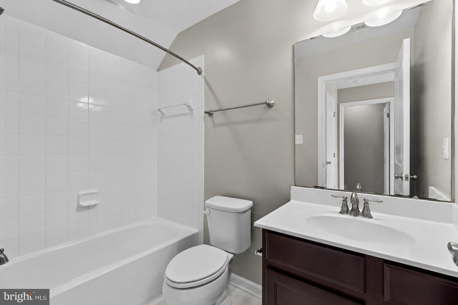 PARKSIDE - Residential