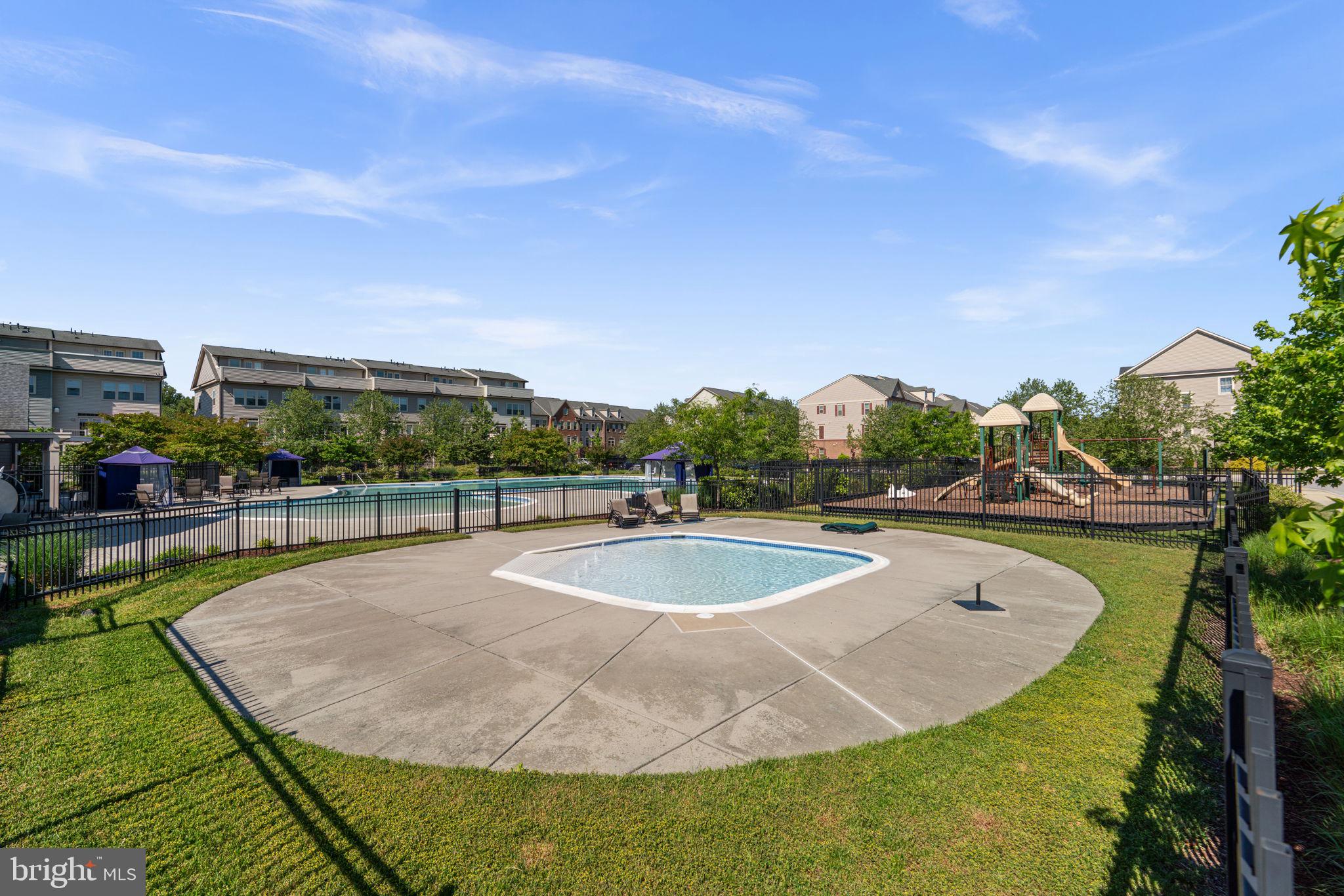 PARKSIDE - Residential