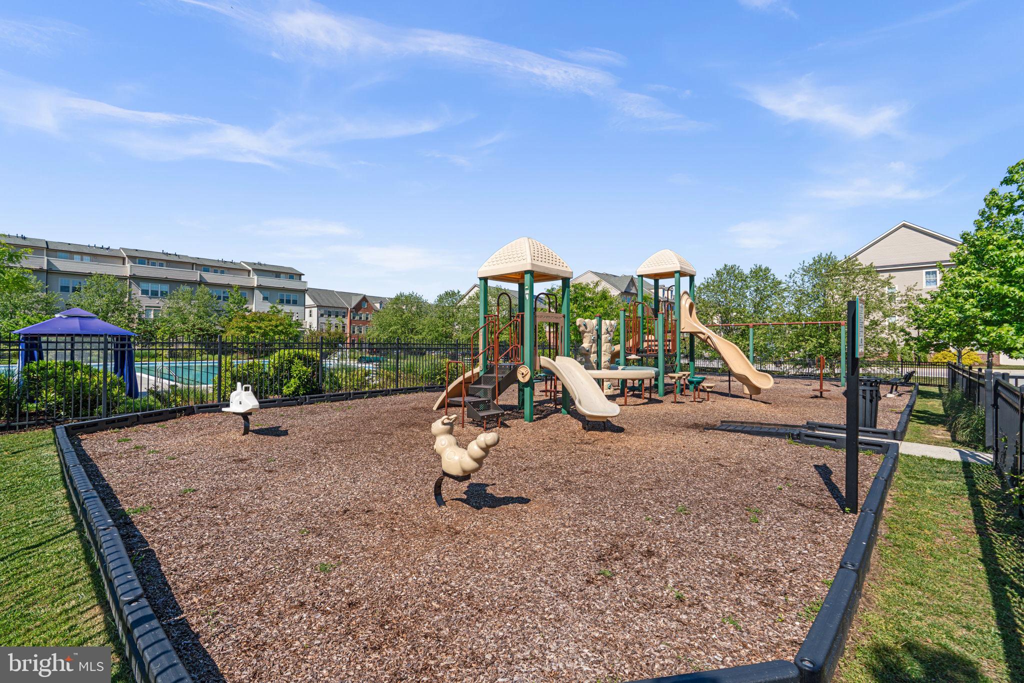 PARKSIDE - Residential